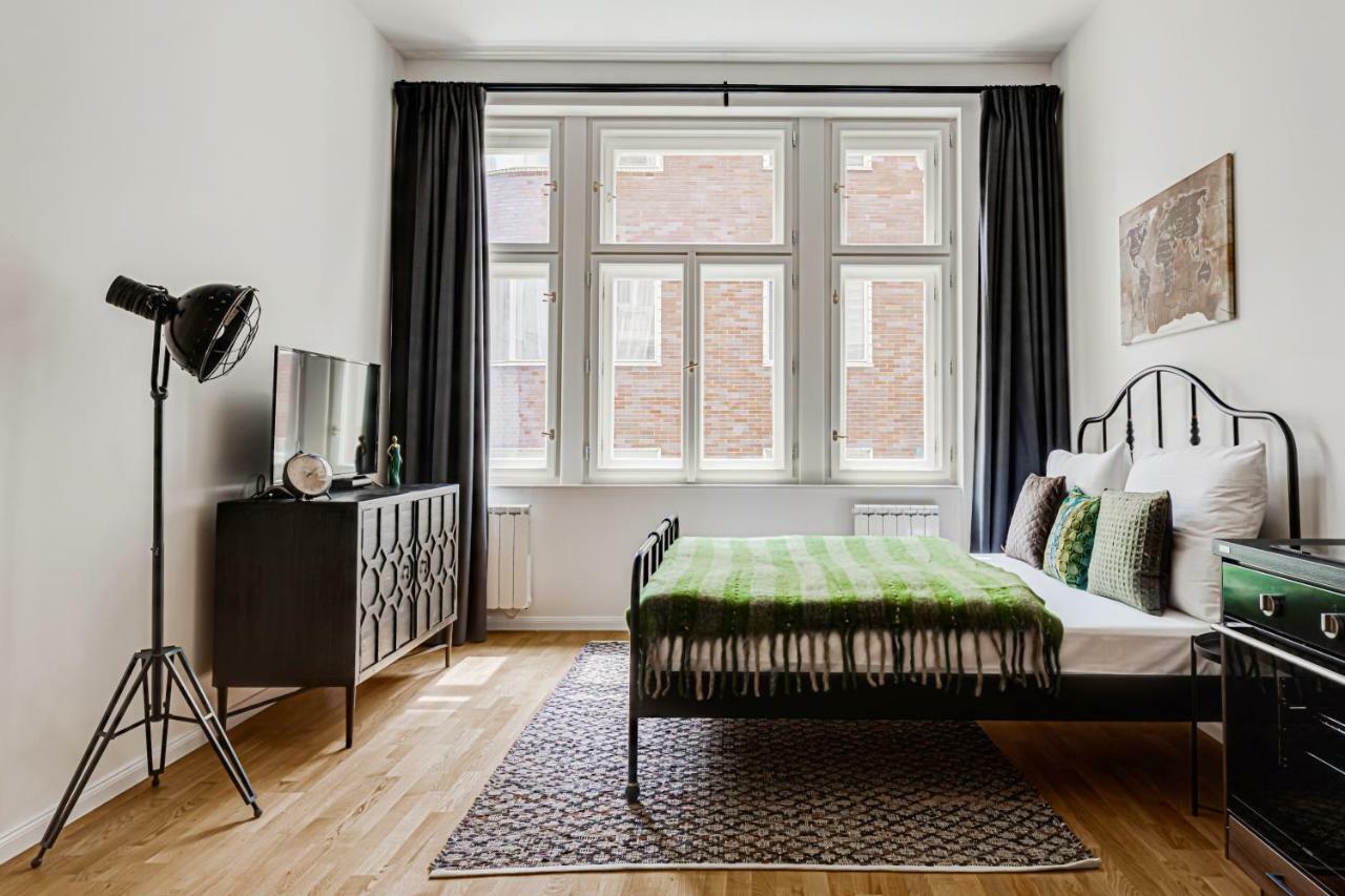 My Prague Apartments Stepanska Bagian luar foto