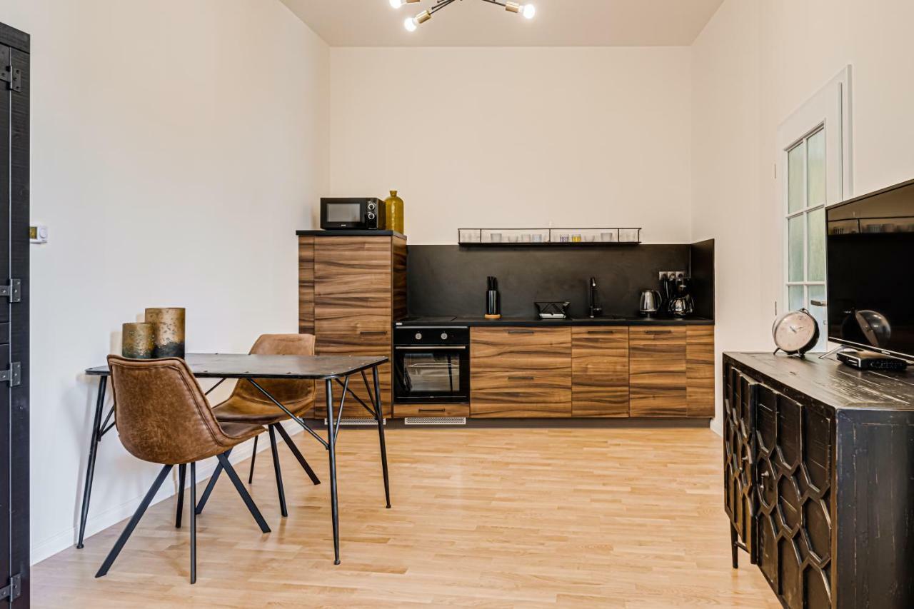 My Prague Apartments Stepanska Bagian luar foto