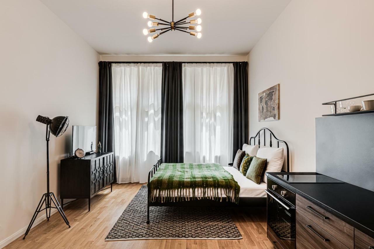 My Prague Apartments Stepanska Bagian luar foto