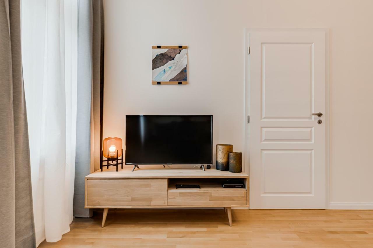 My Prague Apartments Stepanska Bagian luar foto
