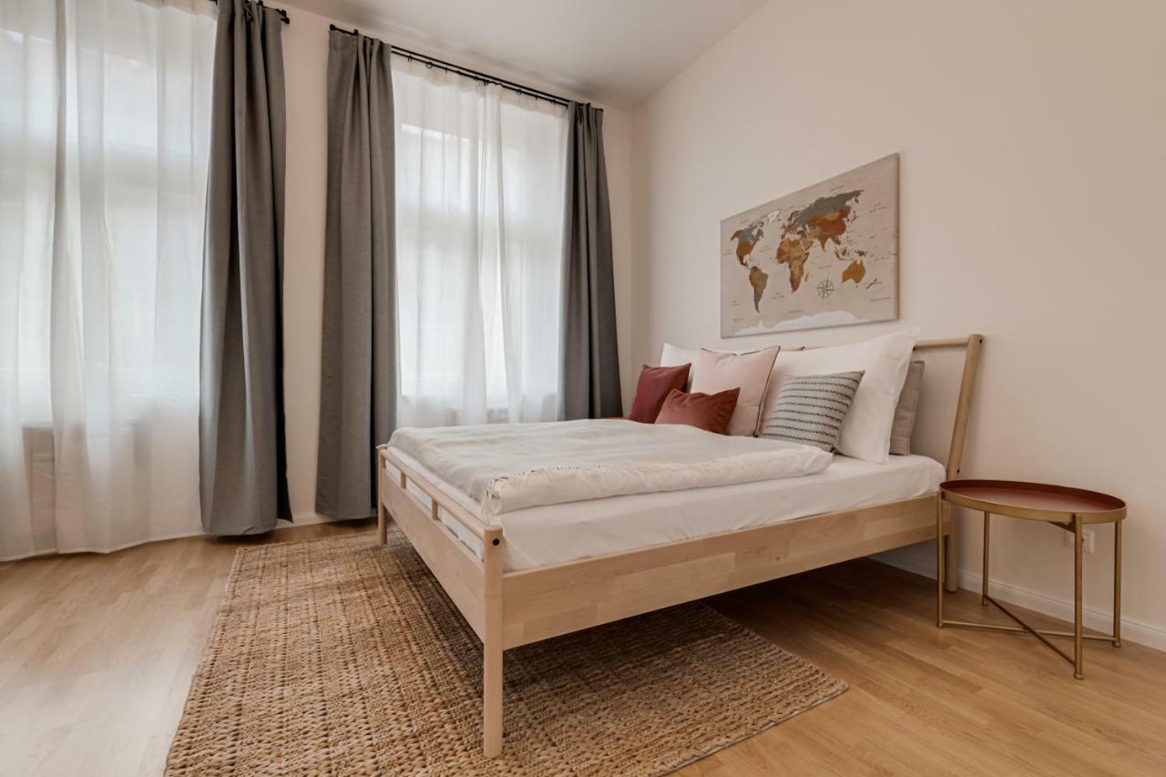 My Prague Apartments Stepanska Bagian luar foto